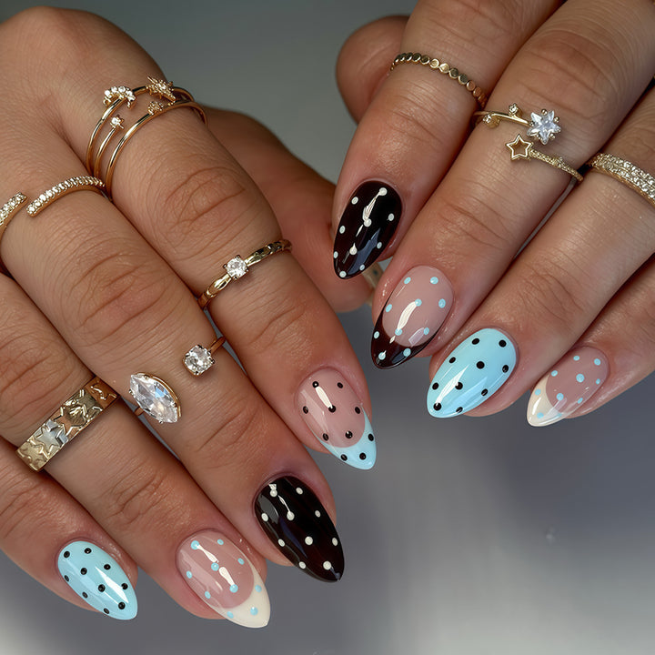 Künstlerisches Stiletto Nageldesign Set Karnz