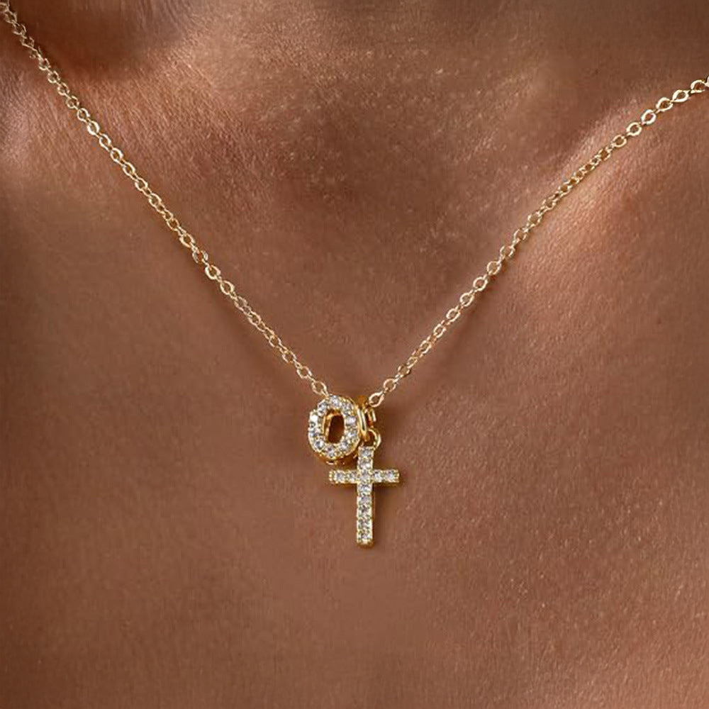 Karnz | Zarte Diamant Initial & Kreuz Halskette