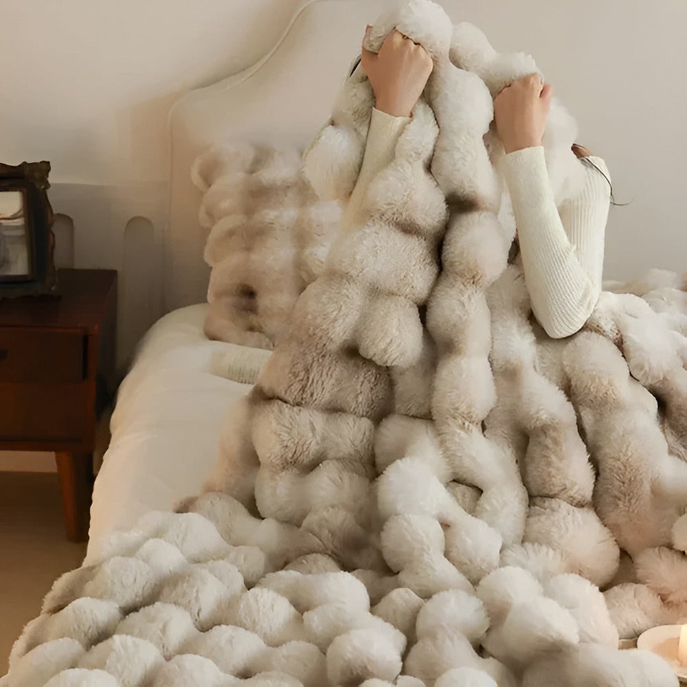 Flauschige Reisedecke aus Kunstfell – Weiche und waschbare Fleecedecke