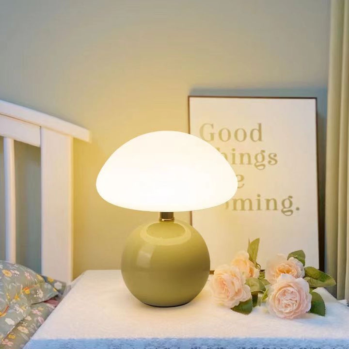 Karnz | Französischer Stil und natürliche Schönheit des Pilzes in der Lampe