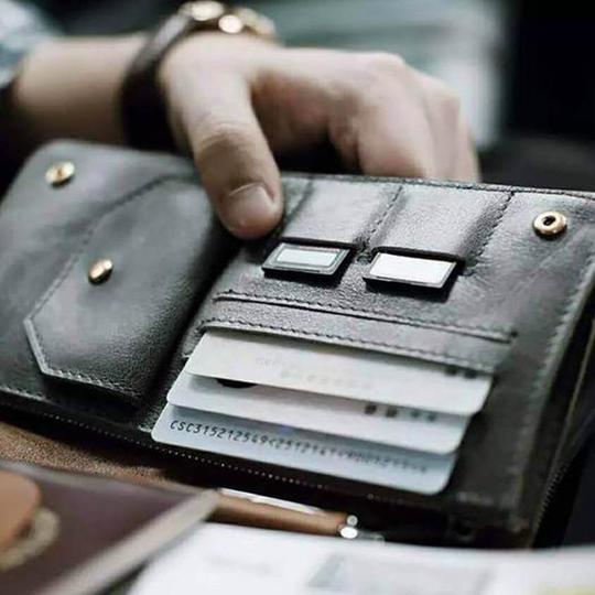 Herren Reisepass-Geldbörse aus Leder mit RFID-Blockierung | Karnz