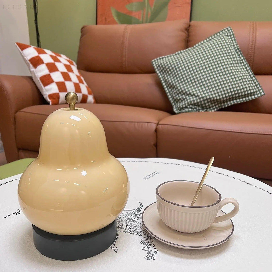 Birnenförmige Touch-Dimmerlampe mit warmem Licht Karnz