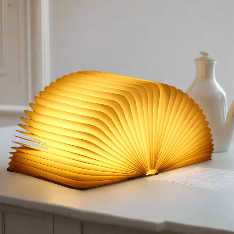 Faltbare Buchlampe mit warmem LED-Licht - StoryGlow | Karnz