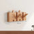 Klappbarer Wandhaken aus Holz für Klaviertüren