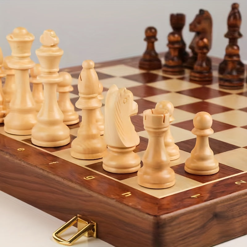 RoyalWood Luxus Schachset – Schachbrett aus massivem Holz mit fein detaillierten Figuren | Karnz