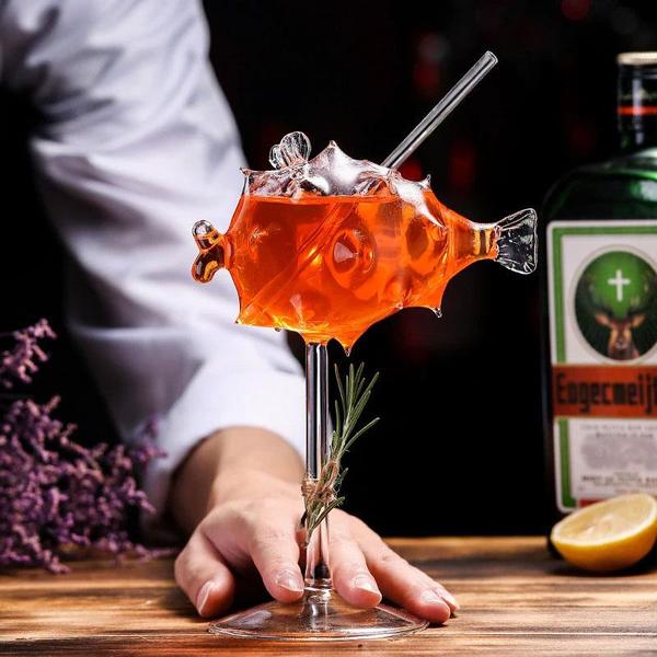Puffersfish-förmiges Cocktailglas mit Glasstrohhalm | Karnz