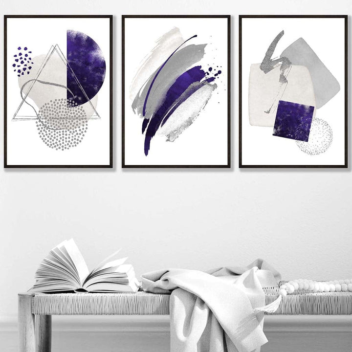 Abstrakte lila-silberne Aquarellformen, 3er-Druckset