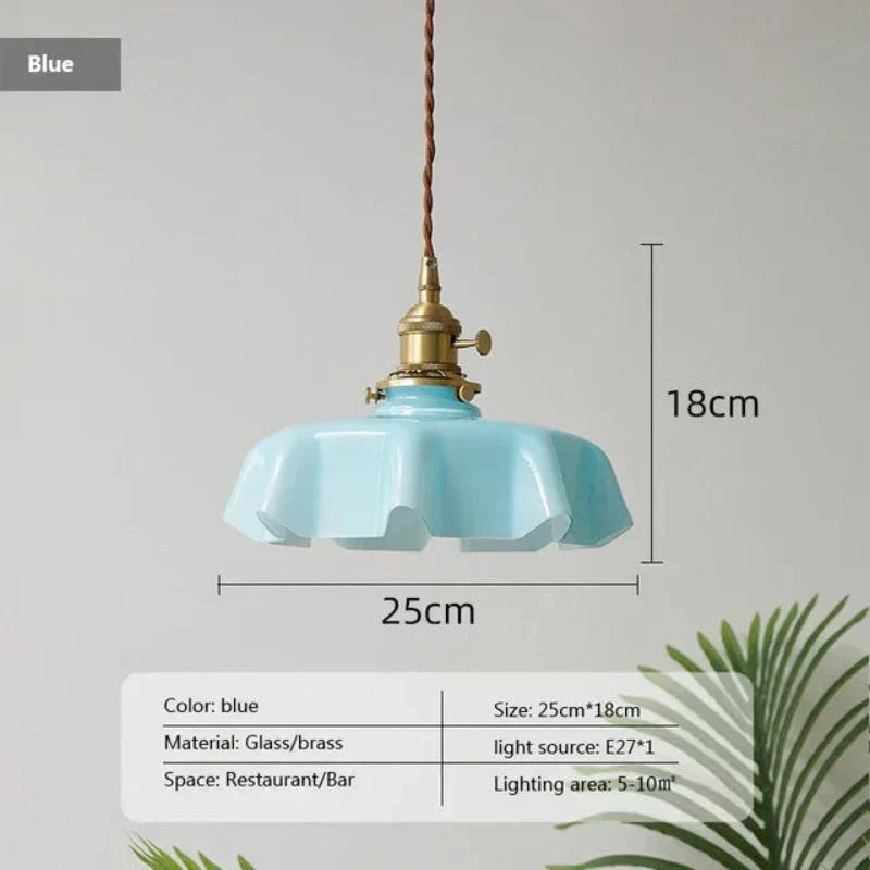 FrenchElegance – Zeitlose Messing-Pendelleuchte mit warmem Licht für klassische Interieurs