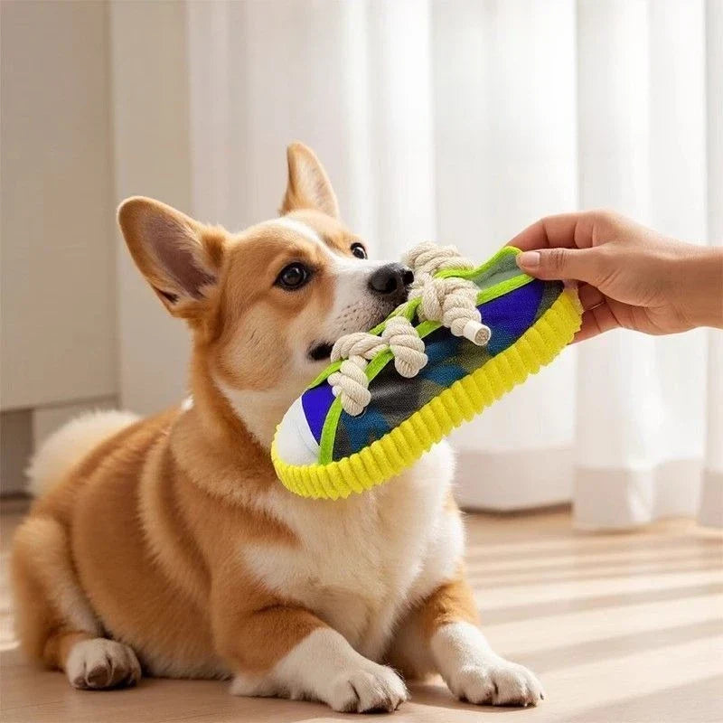 Robustes Hundespielzeug Sneaker mit Seil und Quietscherfunktion Karnz