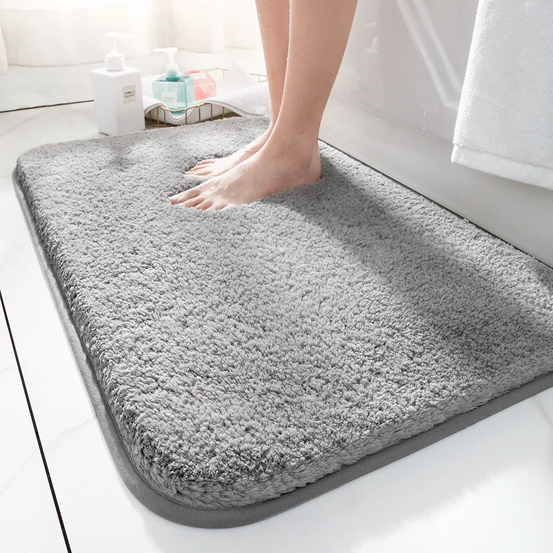 SoftStep Luxus Badeteppich – Extra dicker Mikrofaserteppich mit rutschfester und hoher Absorption | Karnz