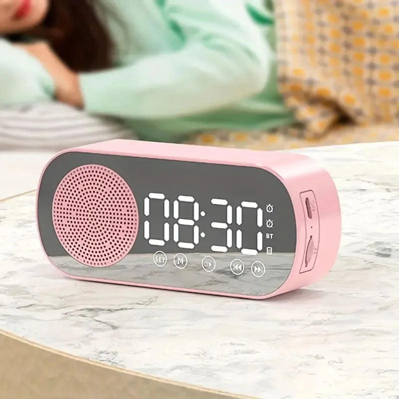 Digitaler Wecker mit Bluetooth-Lautsprecher und FM-Radio