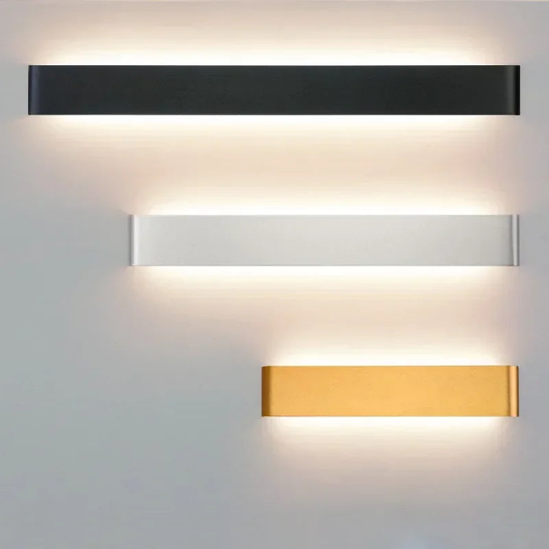 Karnz | LumiEra Moderne LED Wandleuchte | Stilvolles Design | Warmweißes Licht für Schlafzimmer, Flur & Badezimmer