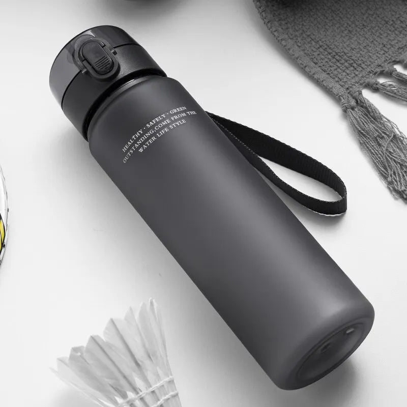 DraagDrink Wasserflasche – Auslaufsicher & BPA-frei für Sport, Arbeit & Reisen | Karnz