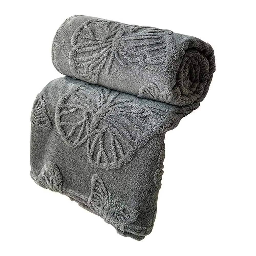 Doppelseitige Kühldecke mit atmungsaktivem Kühleffekt und 3D Schmetterling-Jacquard-Design | Karnz