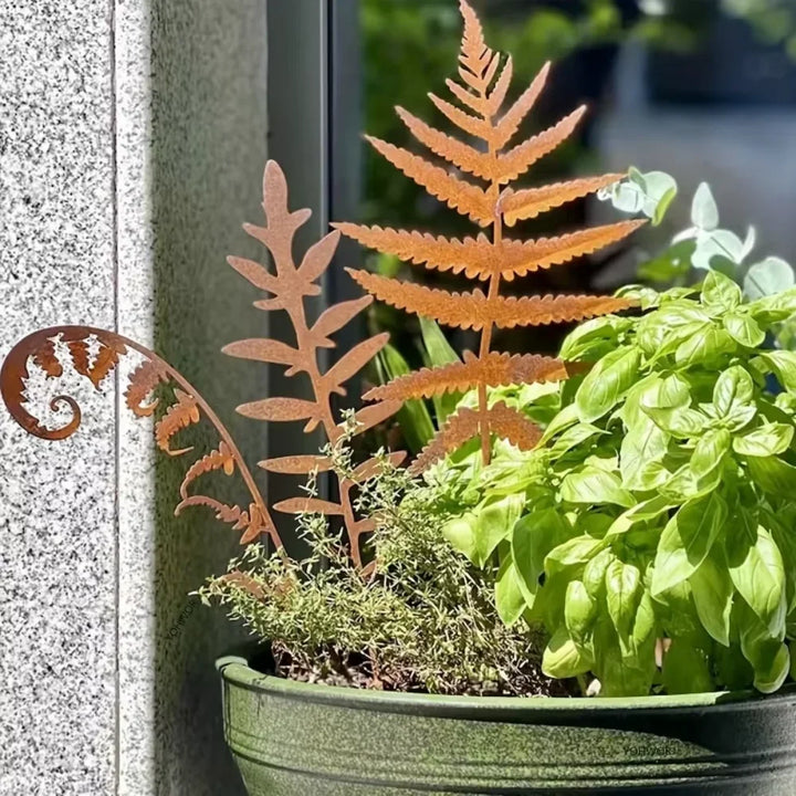 Karnz | FERROBLATT Rost Dekoration Blatt Skulptur | Metall Gartenstecker für drinnen & draußen | Wetterfest & stilvoll | Herbstdekoration für Garten & Zuhause