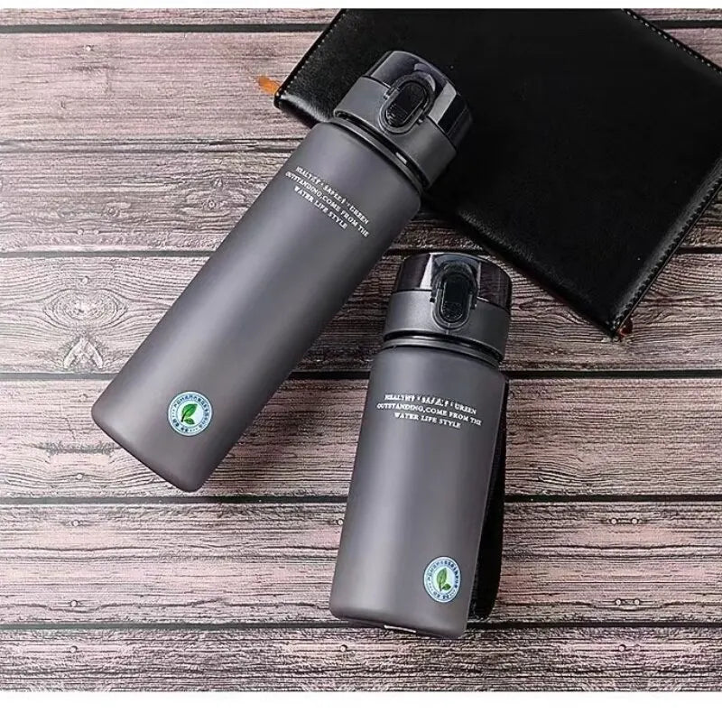 DraagDrink Wasserflasche – Auslaufsicher & BPA-frei für Sport, Arbeit & Reisen | Karnz