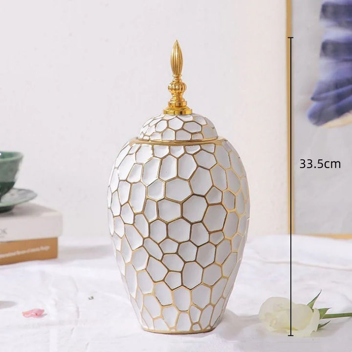 Karnz | Elegante Keramikvase mit goldenen Akzenten