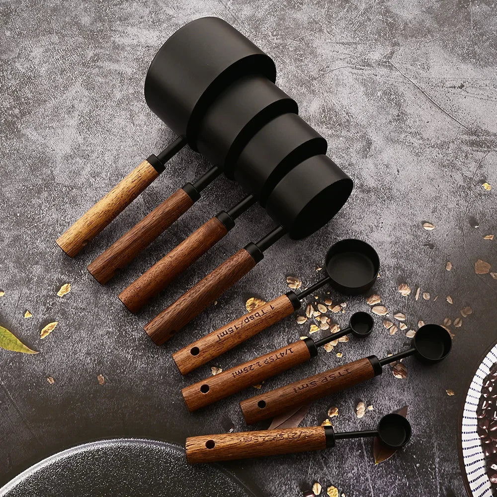 MeasureWood Messlöffel und Messbecher Set Edelstahl Eiche 8-teilig | Karnz