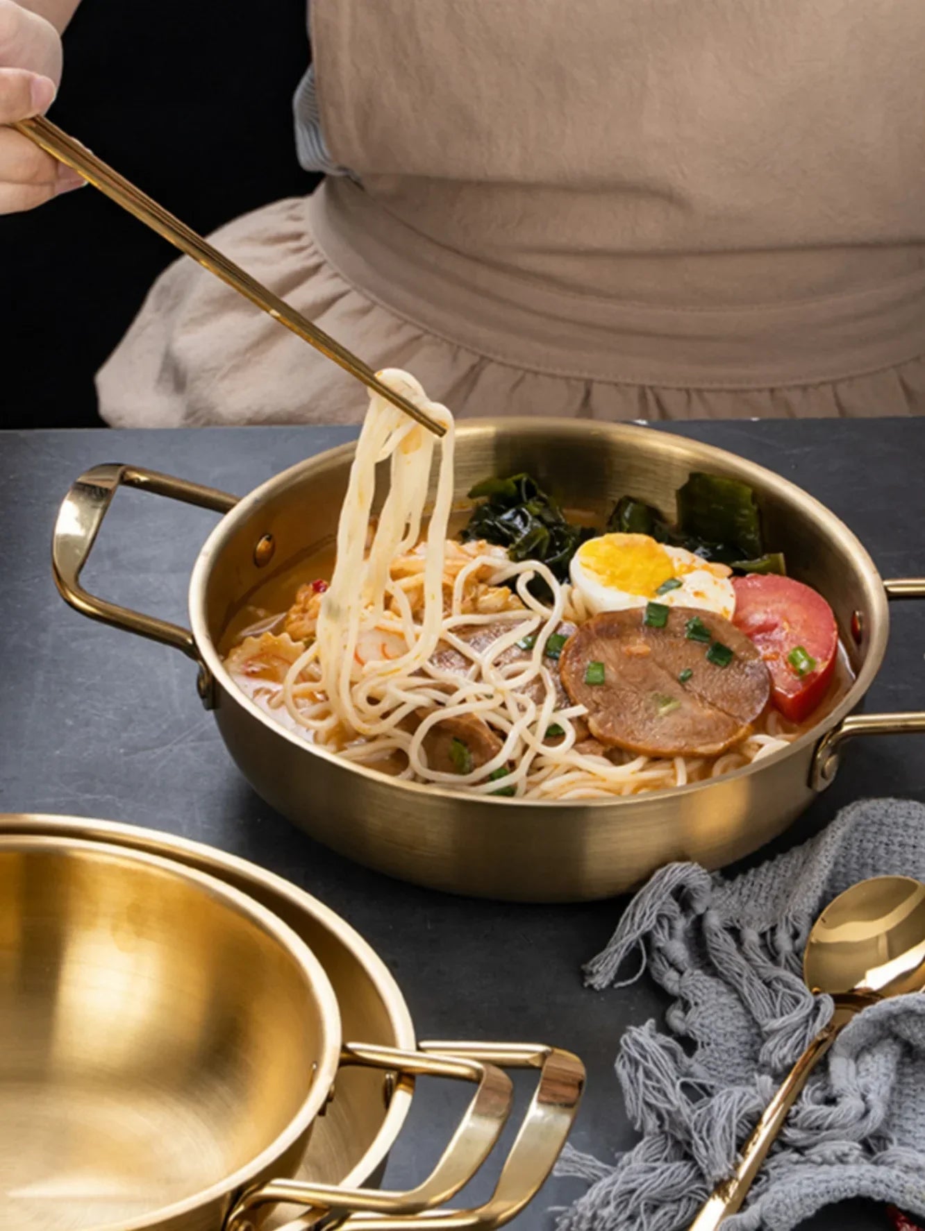 GastroPan – Edelstahl Sauce & Paella Pfanne mit Griff Karnz