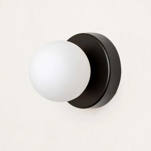LumiGlobe – Moderne Wandleuchte mit Glasblock im Mid-Century-Stil