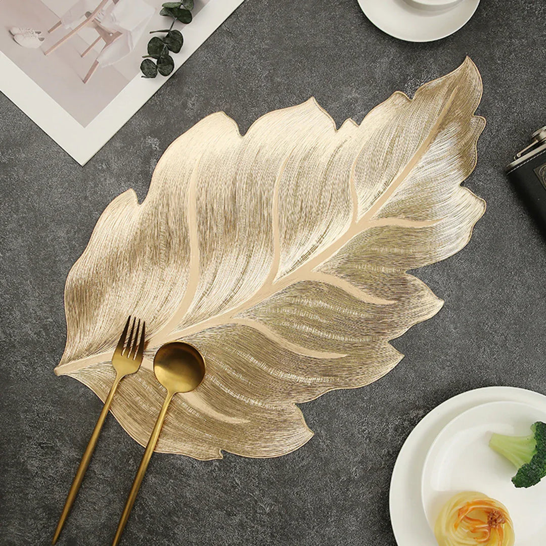 Gold Leaf Form Dekoratives ServiertaKarnzett | Karnz