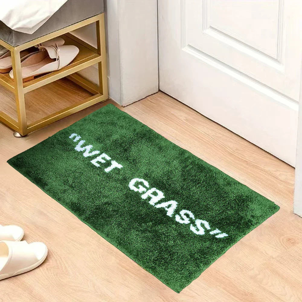 FreshLawn Comfort Mat – Trendige "Wet Grass"-Fußmatte in Grün mit Weichem Plüsch | Karnz