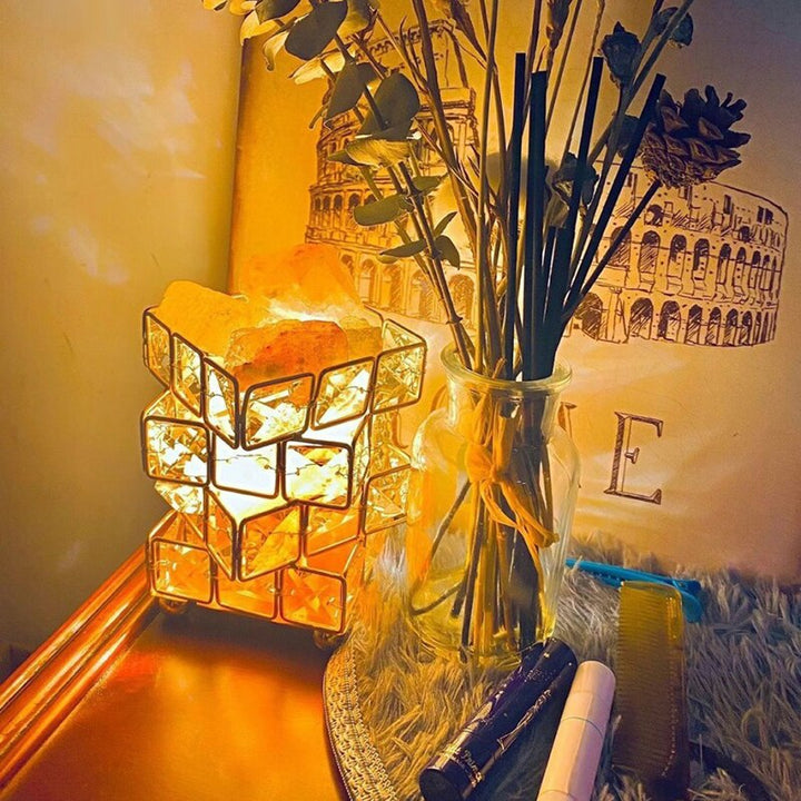 Crystal Room Stimmung Ambient Geo Shimmer Würfellicht | Karnz