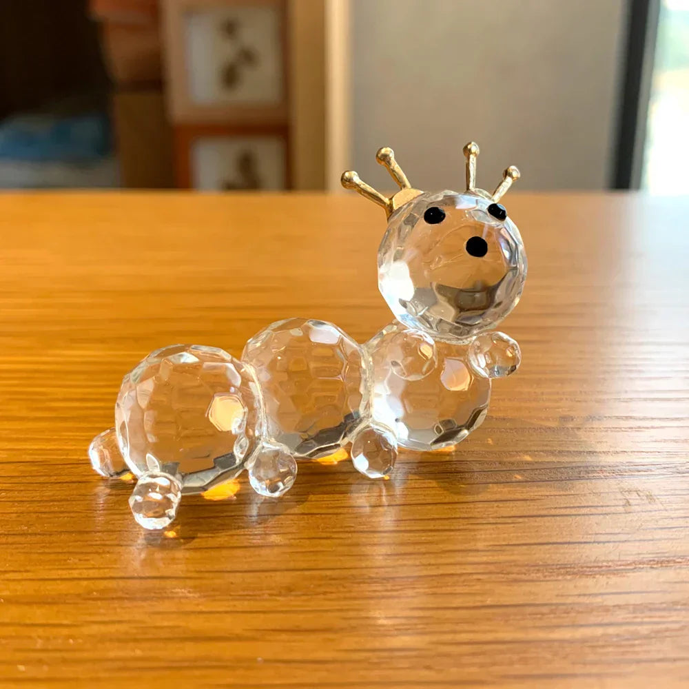 Superniedliche Tierkristallkugelfiguren
