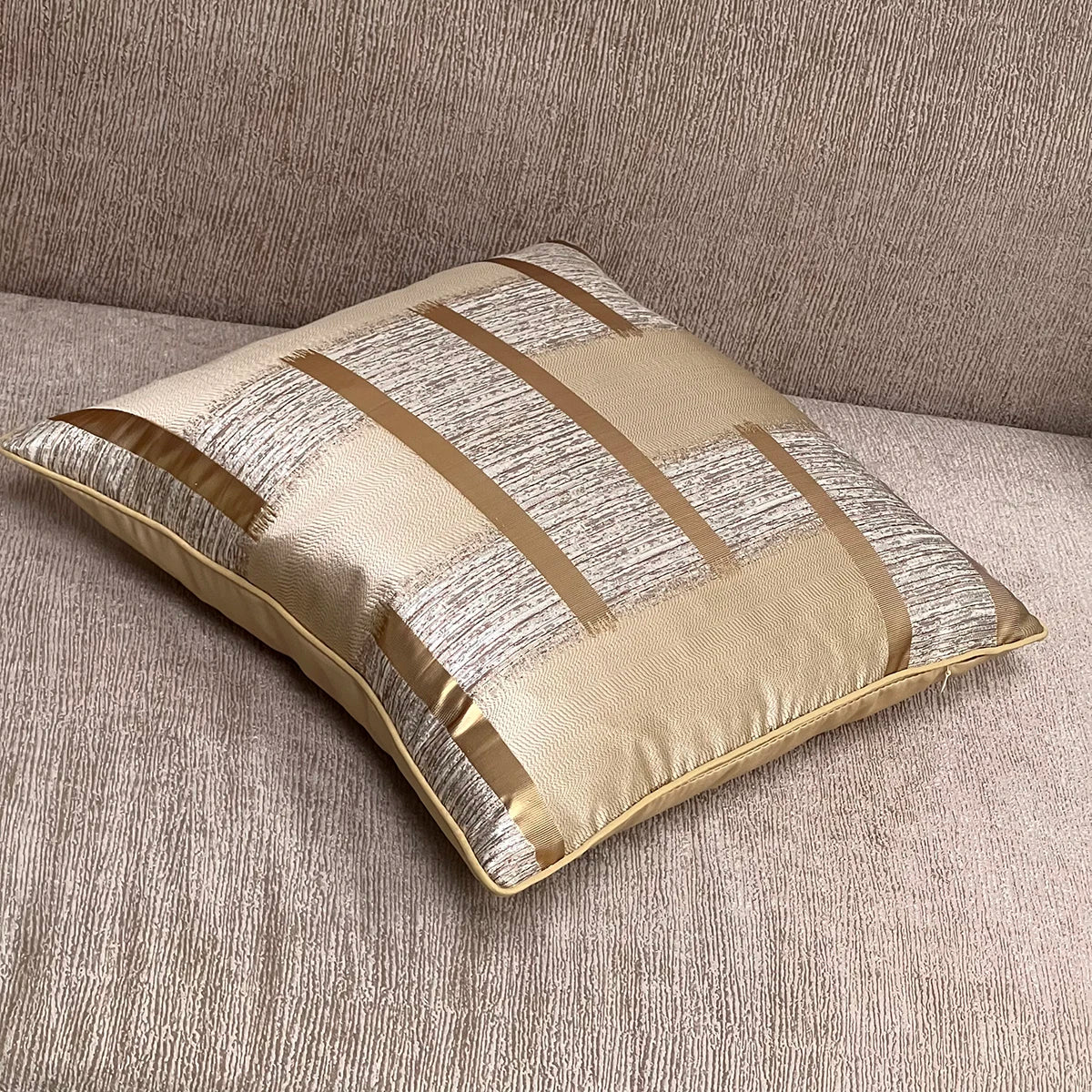 Glänzende Goldene Silber Streifen Jacquard Kissenbezüge 45x45cm Kissenbezüge Quadratischer Bezug Für Sofa Wurfkissen Licht Luxus Nordic Wohnkultur | Karnz