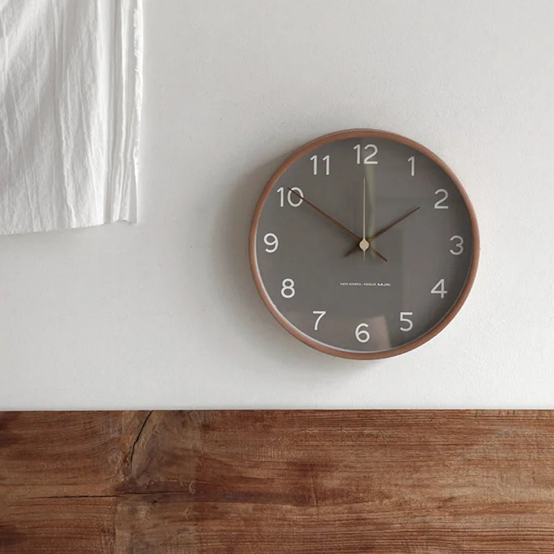 Luxuriöse Wanduhr aus Holz und Glas mit Minimalistischem Design | Karnz