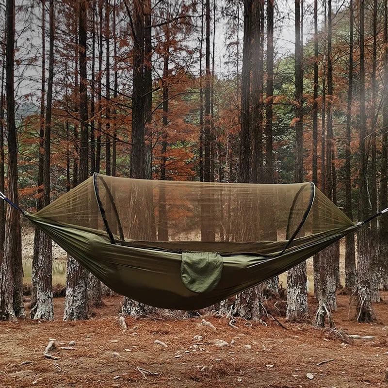 OutdoorRelax Hängematte mit Moskitonetz und Schnellverschluss – 200 kg Tragfähigkeit | Karnz