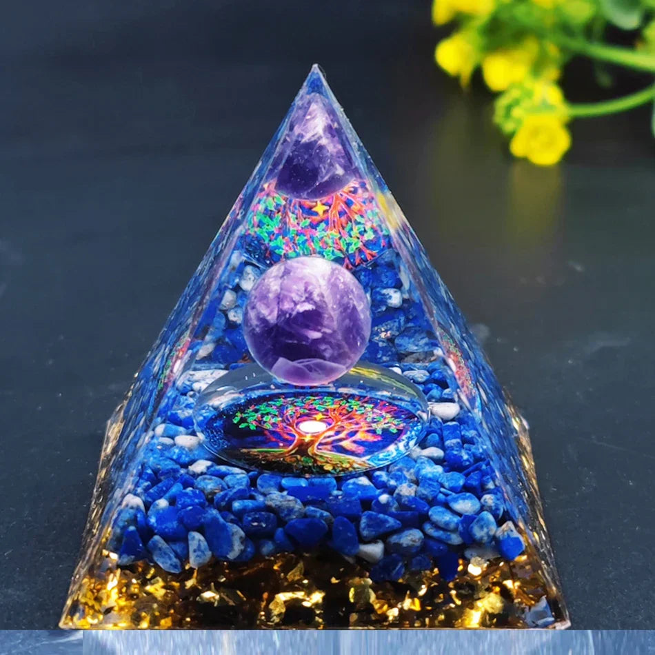 Orgonite-Pyramide mit Amethyst Pendel – Energie, Schutz und Dekoration | Karnz