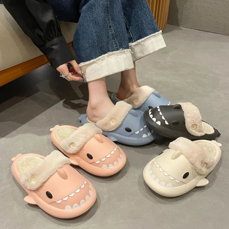 Lustige Haifisch Hausschuhe aus Baumwolle – Warme und Flauschige Pantoffeln für Damen und Herren, Rutschfest und Bequem | Karnz