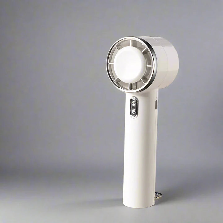 Skye Mini Ventilator mit Kühlplatte – Tragbarer Ventilator mit 100 Geschwindigkeiten und verstellbarem Luftzug | Karnz