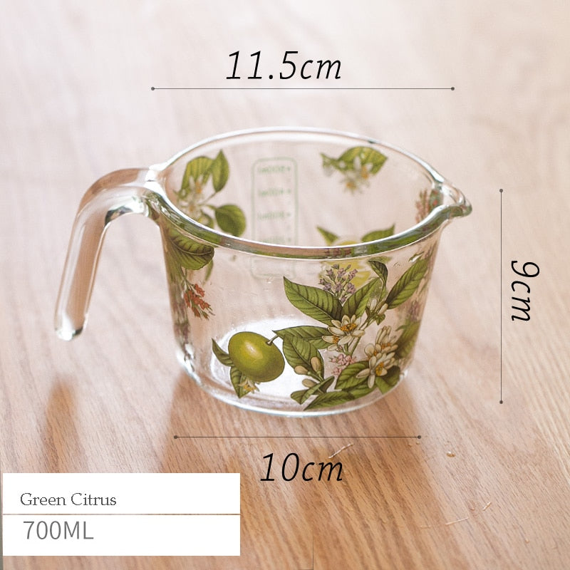Retro Flowers Messbecher mit Deckel