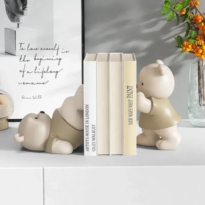 Milo Bear Buchstütze dekorative Figur in Creme-Finish | Karnz