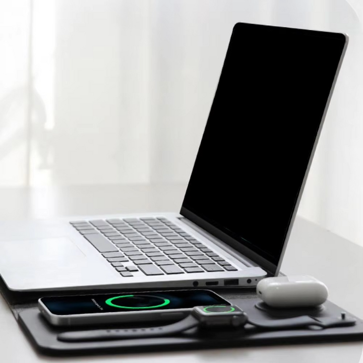 Magnetische 3-in-1-Laptoptasche mit kabelloser Ladefunktion, Mauspad und Schreibtischunterlage