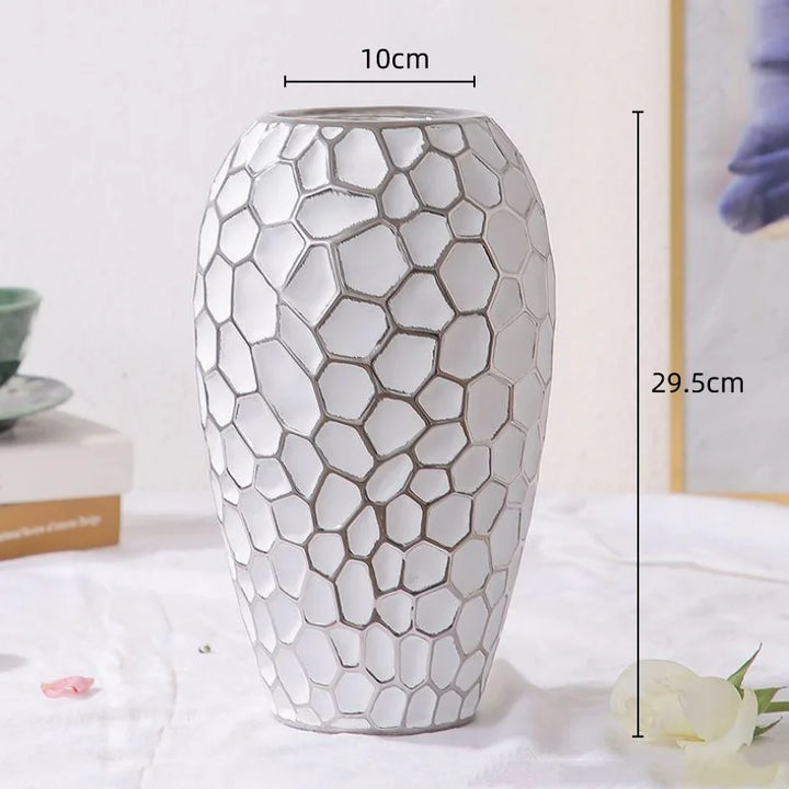 Karnz | Elegante Keramikvase mit goldenen Akzenten