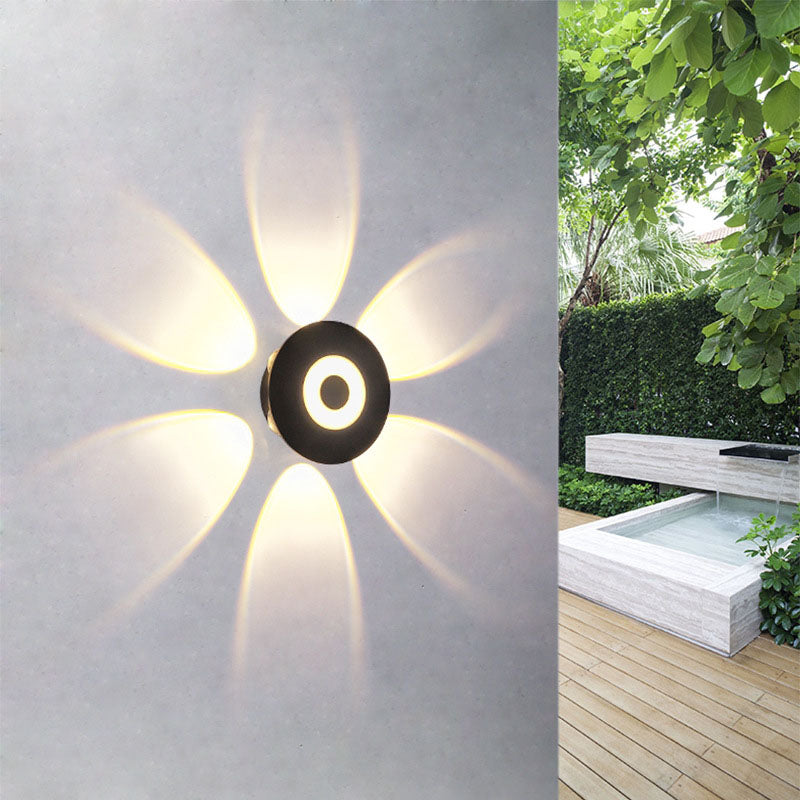 Moderne skandinavische LED-Wandleuchte mit rundem Aluminiumschirm für die Terrasse