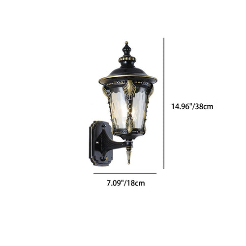 Traditionelle europäische wasserdichte viereckige spitzzylinder Aluminium Glas 1-Licht Außenwandlampe für den Garten | Karnz