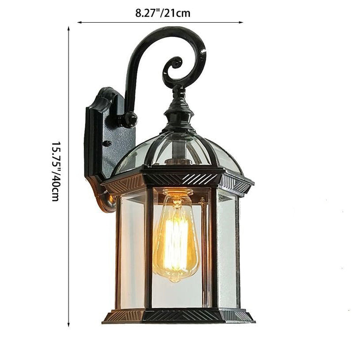 Traditionelle europäische wasserdichte Aluminium-Glas-hexagonale Prism 1-Licht-Wandlampe für den Garten | Karnz