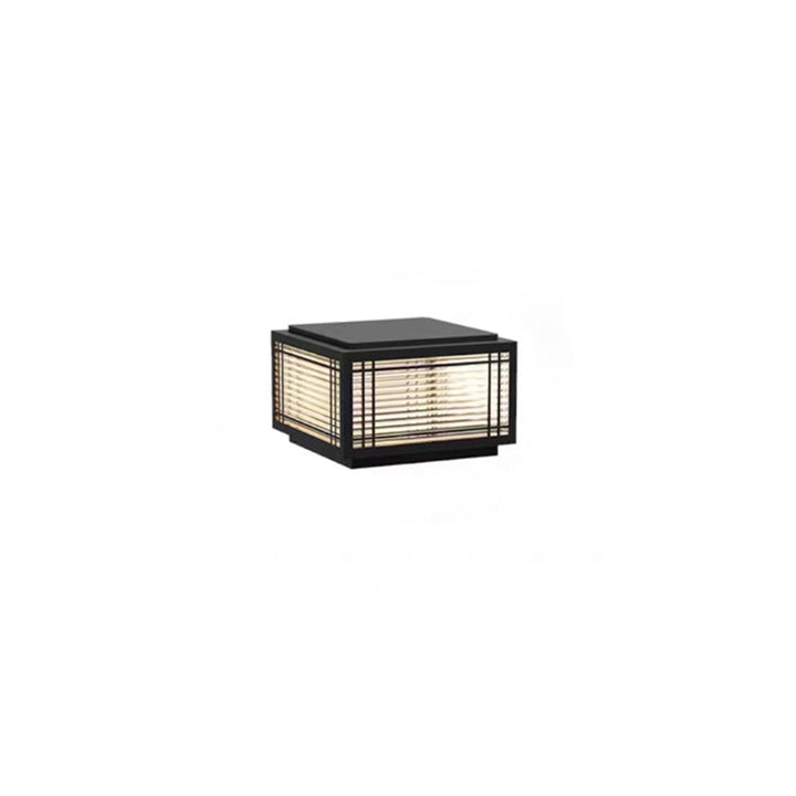 Traditionelle chinesische quadratische Aluminium-Glas 1-Licht Post Kopf Licht für Garten | Karnz