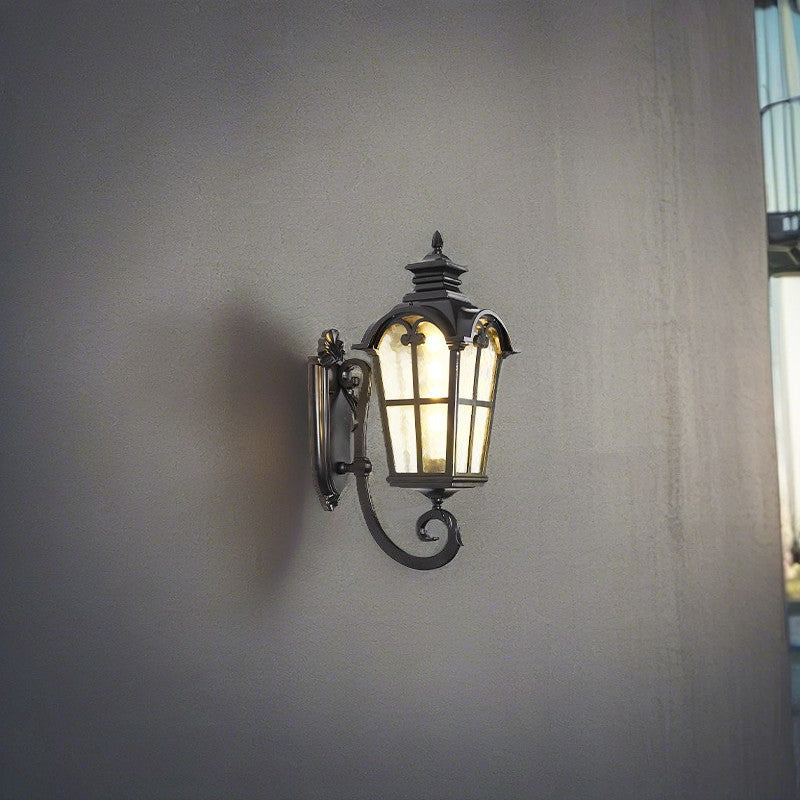 Traditionelle europäische quadratische Fensterform Aluminium Glas 1-Licht Wand sconce Lampe für Außenpatio | Karnz