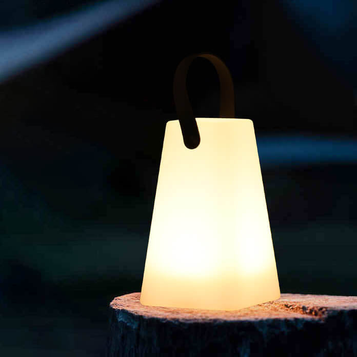 Moderne Einfachheit Kunststoff Runde Square Hand LED Tischlampe Für Outdoor Patio | Karnz
