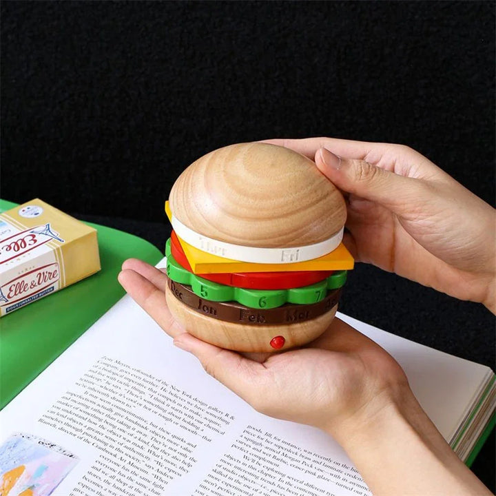 Rotierender Holz-Hamburger Dekorationskalender | Karnz