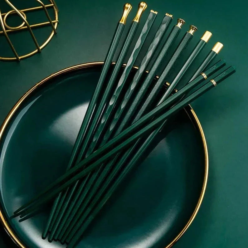 Karnz | DineLux – Luxuriöses Essstäbchen-Set mit Raffinierten Designs (5 Paar)