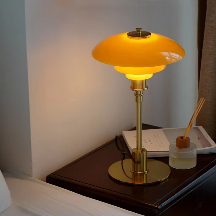 Karnz | Skandinavische Designer Tischlampe Minimalistisch