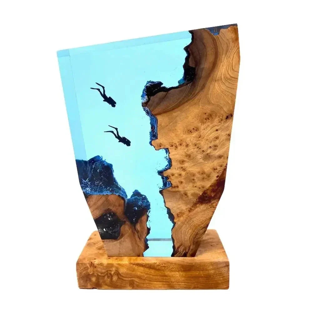 LED Ozean Taucher Tischlampe – Epoxidharz Holz Deko Lampe mit Karstlandschaft | Karnz