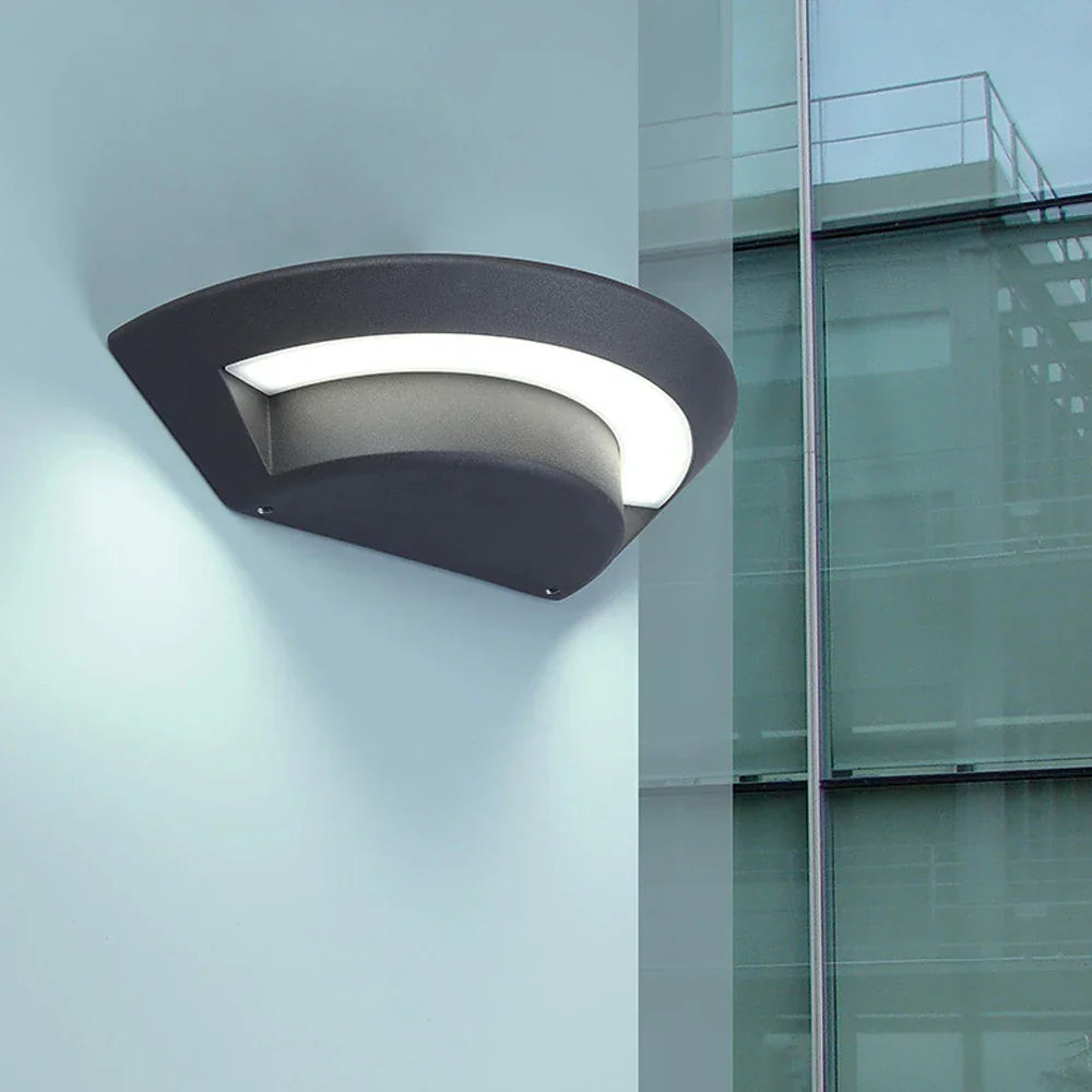 Moderne LED Außenwandleuchte für Garten und Terrasse – Wetterfest, Energiesparend & Dekorativ | Karnz