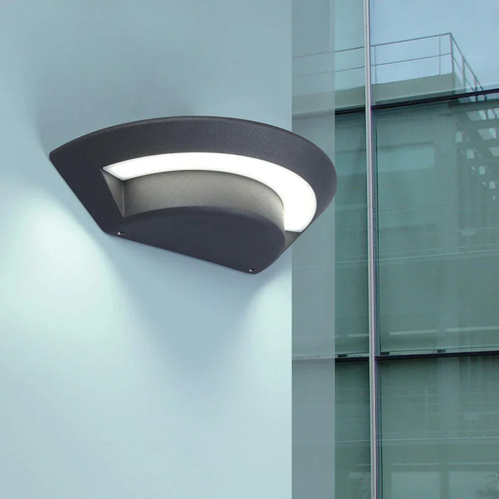 Moderne LED Außenwandleuchte für Garten und Terrasse – Wetterfest, Energiesparend & Dekorativ | Karnz